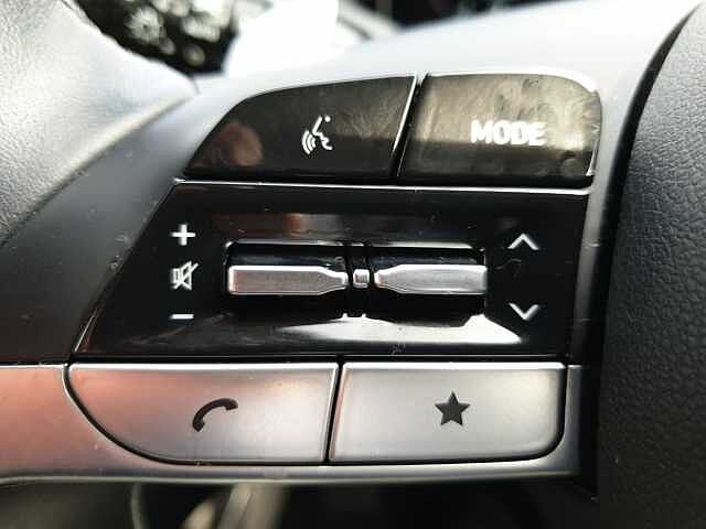 Hyundai TUCSON 1.6 TGDi Hybrid 230 Premium 5dr 2WD Auto Silver