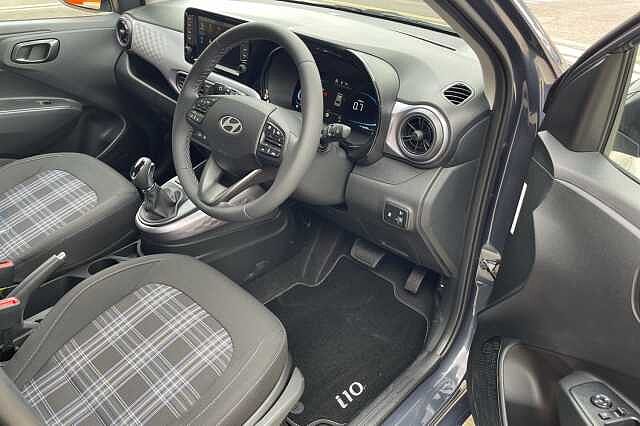 Hyundai I10 1.2 [79] Premium 5dr Auto [Nav] Grey