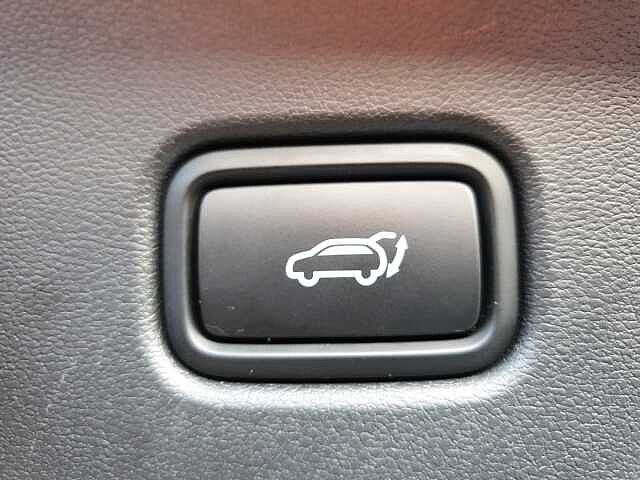 Hyundai TUCSON 1.6T Plug-in Hybrid Premium 5dr 4WD Auto Red