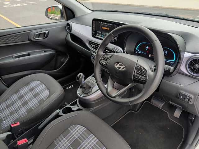 Hyundai I10 1.2 [79] Premium 5dr Auto [Nav] White