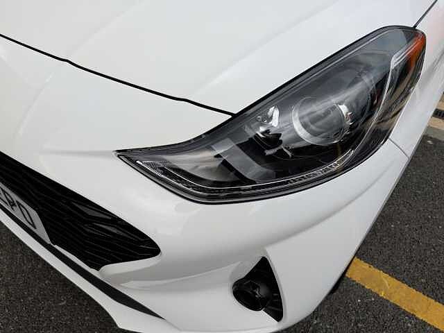 Hyundai I10 1.2 [79] Premium 5dr Auto [Nav] White