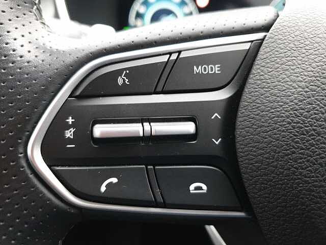 Hyundai SANTA FE 1.6 TGDi Hybrid Ultimate 5dr 4WD Auto