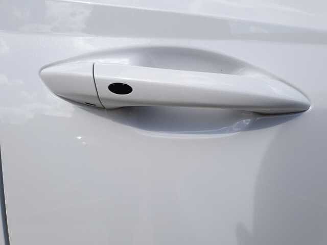 Hyundai TUCSON 1.6T Plug-in Hybrid Ultimate 5dr 4WD Auto White