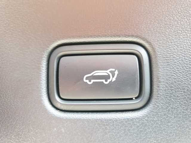 Hyundai TUCSON 1.6T Plug-in Hybrid Ultimate 5dr 4WD Auto White