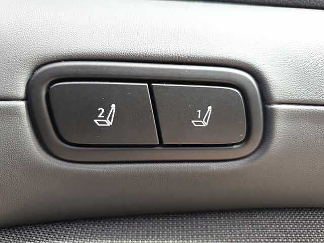 Hyundai TUCSON 1.6T Plug-in Hybrid Ultimate 5dr 4WD Auto White