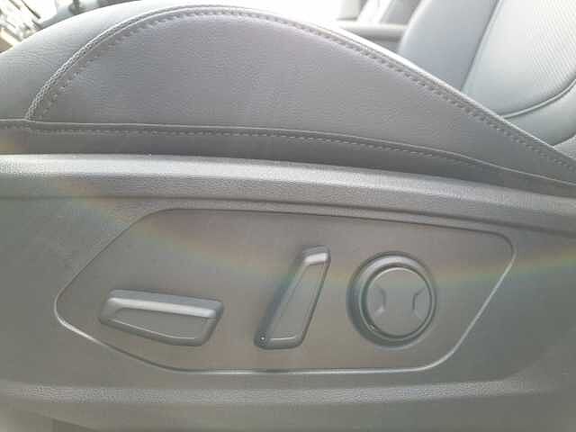 Hyundai TUCSON 1.6T Plug-in Hybrid Ultimate 5dr 4WD Auto White