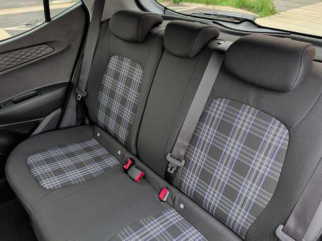 Hyundai I10 1.2 [79] Premium 5dr [Nav] White