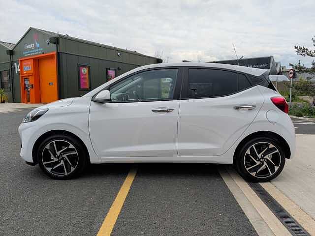Hyundai I10 1.2 [79] Premium 5dr [Nav] White