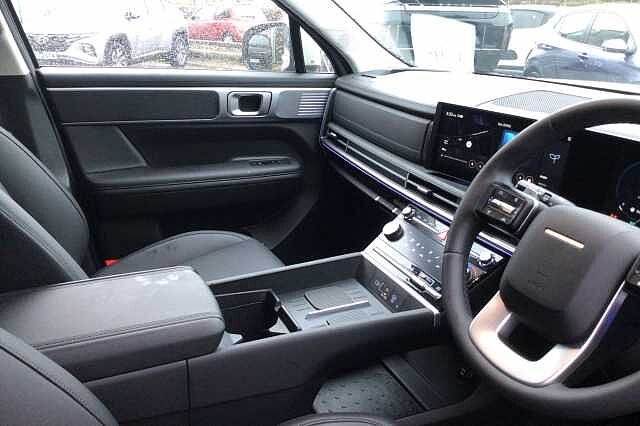 Hyundai SANTA FE PREMIUM White