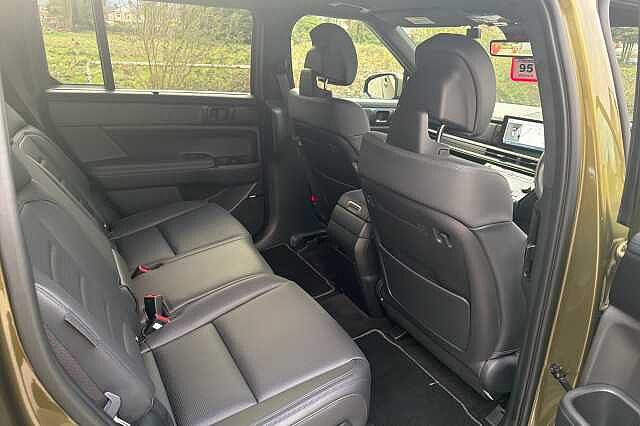 Hyundai SANTA FE CALLIGRAPHY Olive Green