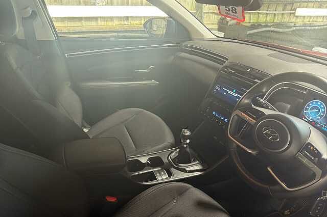 Hyundai TUCSON T-GDI SE CONNECT Sunset Red