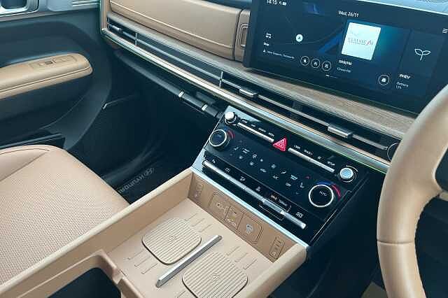 Hyundai SANTA FE 1.6 TGDi Plug-in Hybrid Ultimate 5dr 4WD Auto Brown