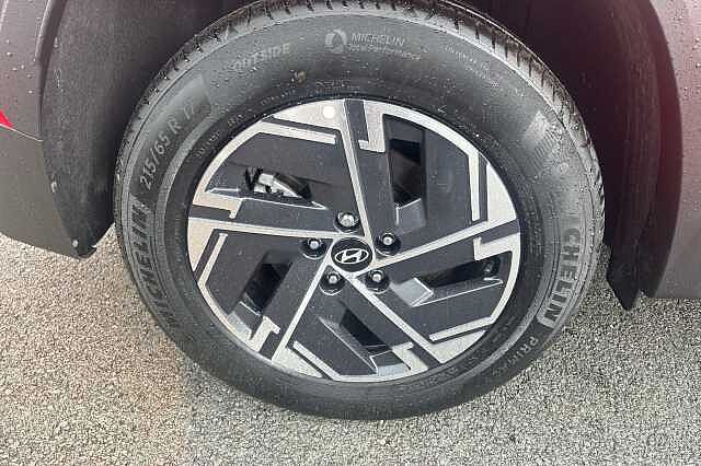 Hyundai TUCSON ADVANCE Engine Red