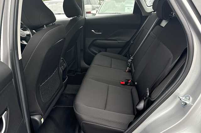 Hyundai KONA ADVANCE Silver
