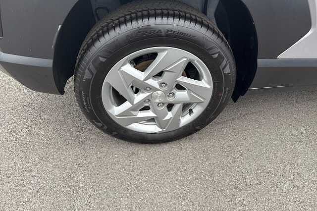 Hyundai KONA ADVANCE Silver