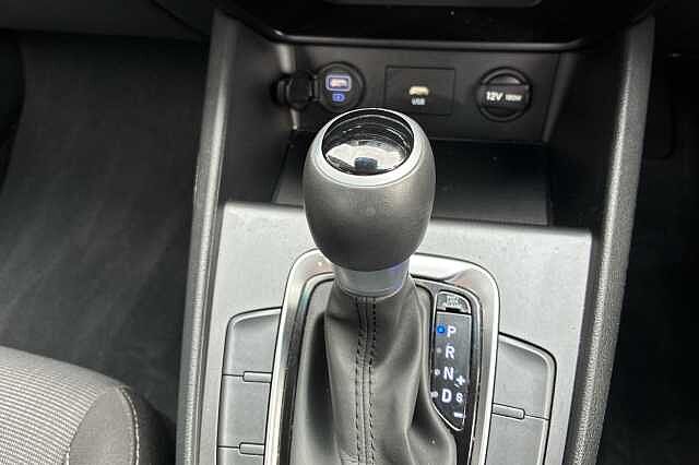 Hyundai KONA GDI SE CONNECT Black