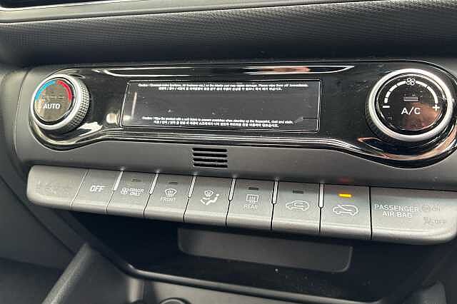 Hyundai KONA GDI SE CONNECT Black