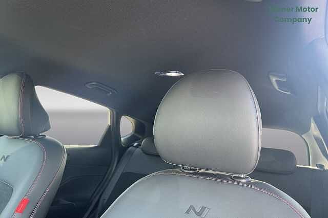Hyundai KONA 1.6 Hybrid 129 N Line S 5dr DCT Atlas White