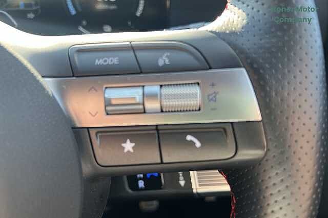 Hyundai KONA 1.6 Hybrid 138 N Line 5dr DCT Atlas White
