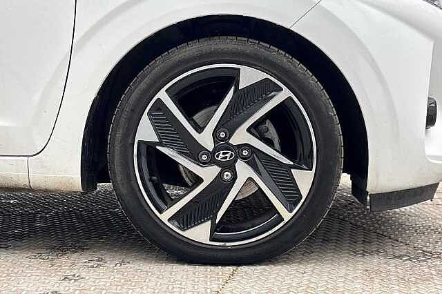 Hyundai I10 1.2 [79] Premium 5dr Auto [Nav] Atlas White