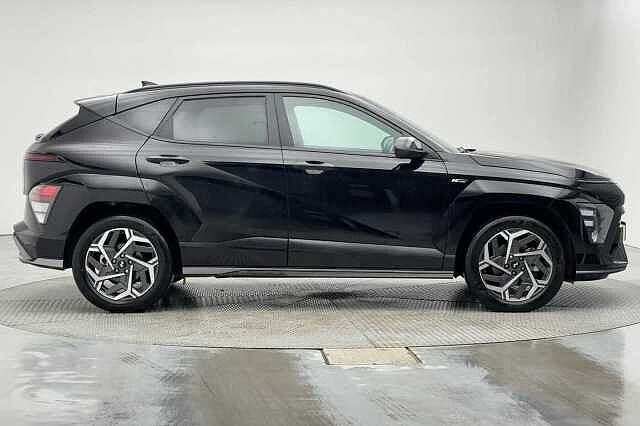 Hyundai KONA 1.6 Hybrid 129 N Line 5dr DCT Abyss Black