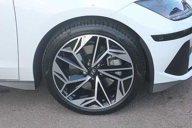 Hyundai IONIQ 6 168kW Ultimate 77kWh 4dr Auto