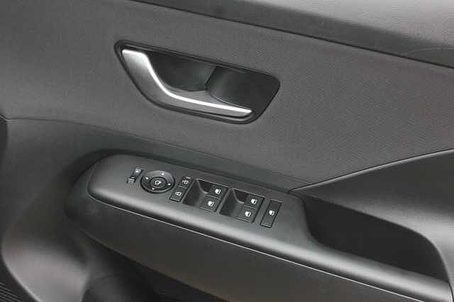 Hyundai KONA 1.0T 100 Advance 5dr