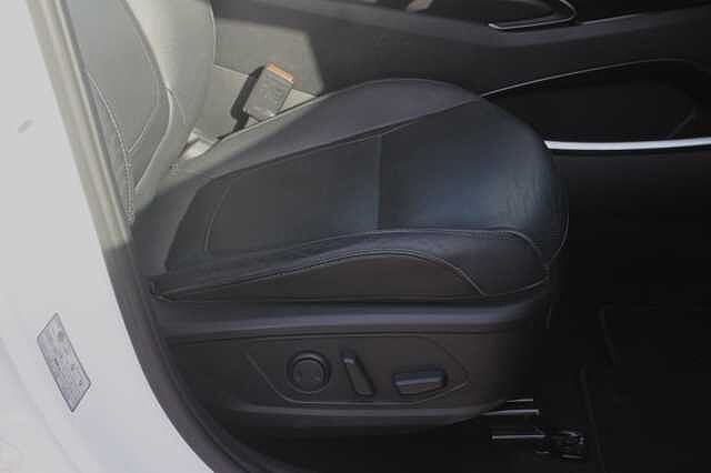 Hyundai TUCSON 1.6 TGDi Hybrid 230 Ultimate 5dr 2WD Auto Polar White