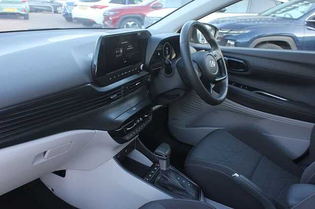 Hyundai BAYON 1.0 TGDi 48V MHEV Ultimate 5dr DCT Mangrove Green