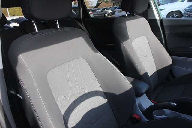 Hyundai BAYON 1.0 TGDi 48V MHEV Ultimate 5dr DCT Mangrove Green