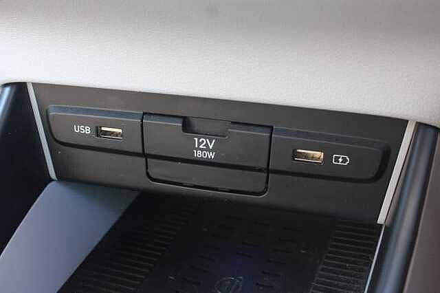 Hyundai BAYON 1.0 TGDi 48V MHEV Ultimate 5dr DCT Mangrove Green