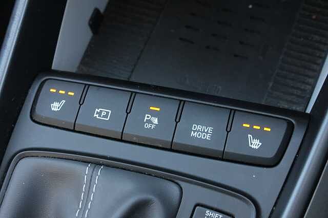 Hyundai BAYON 1.0 TGDi 48V MHEV Ultimate 5dr DCT Mangrove Green