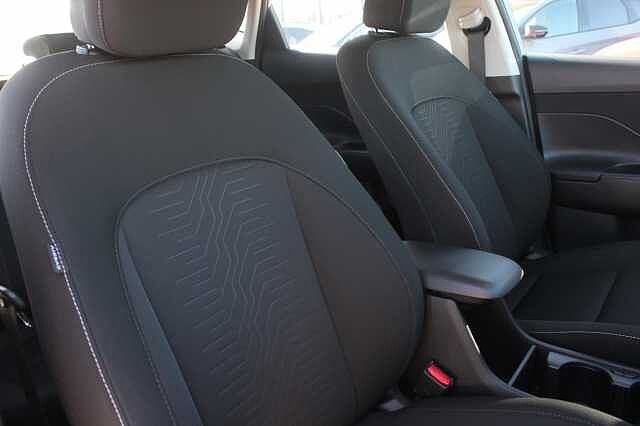 Hyundai KONA 1.6 Hybrid 129 Advance 5dr DCT Meta Blue