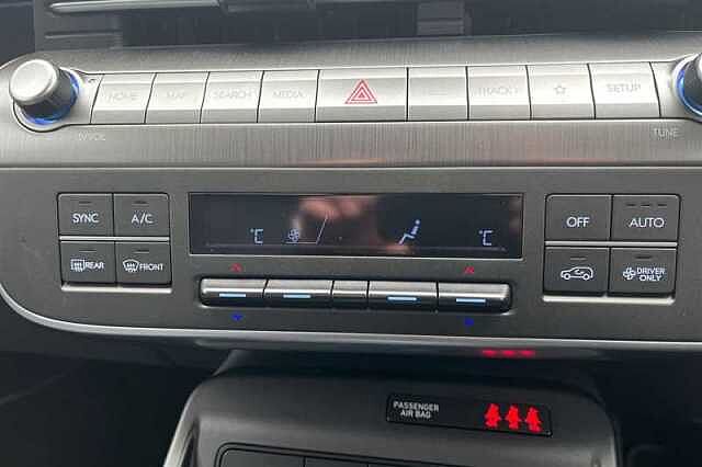 Hyundai KONA 65.4kWh Ultimate SUV 5dr Electric Auto (218 ps) White