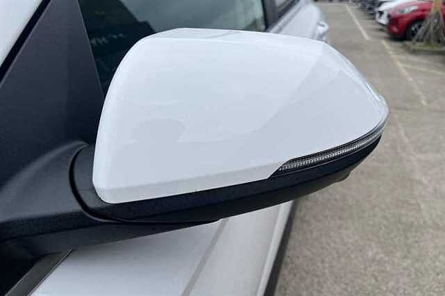 Hyundai KONA 65.4kWh Ultimate SUV 5dr Electric Auto (218 ps) White