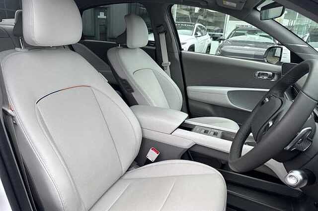 Hyundai IONIQ 6 77.4kWh Ultimate Saloon 4dr Electric Auto (228 ps) White