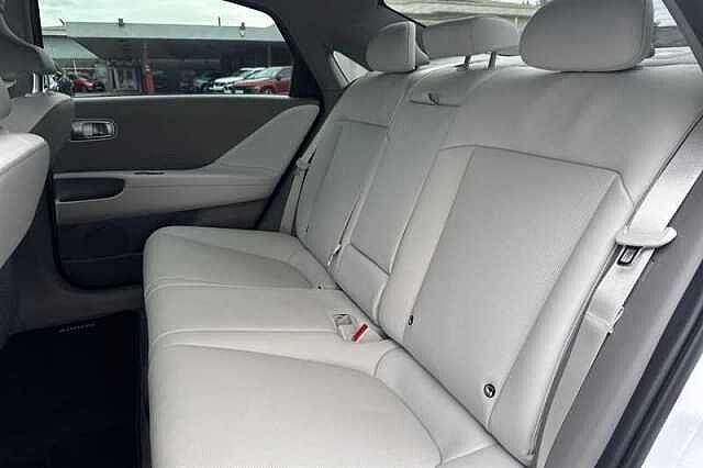 Hyundai IONIQ 6 77.4kWh Ultimate Saloon 4dr Electric Auto (228 ps) White