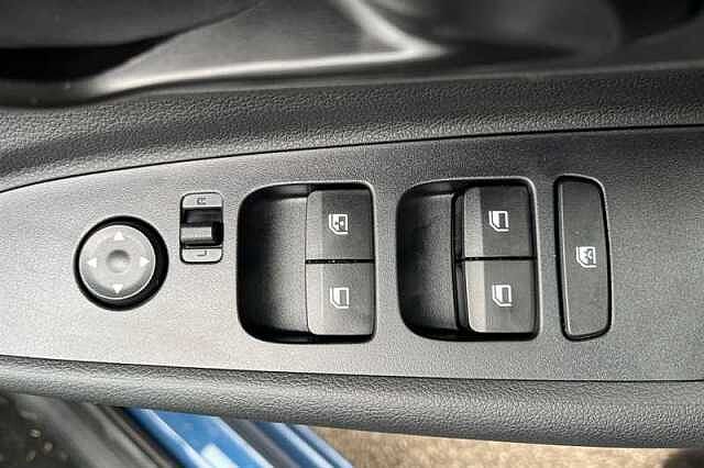 Hyundai I20 1.0 T-GDi Black Line Hatchback 5dr Petrol Manual Euro 6 (s/s) (90 ps) Blue