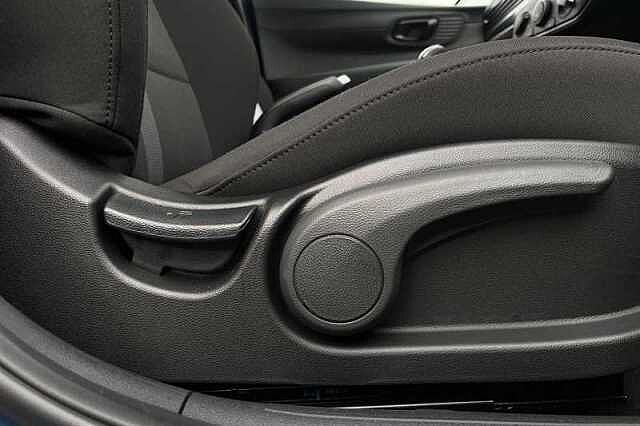 Hyundai I20 1.0 T-GDi Black Line Hatchback 5dr Petrol Manual Euro 6 (s/s) (90 ps) Blue