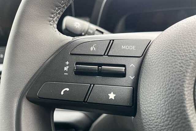 Hyundai BAYON 1.0 T-GDi Tech Line SUV 5dr Petrol DCT Euro 6 (s/s) (90 ps)