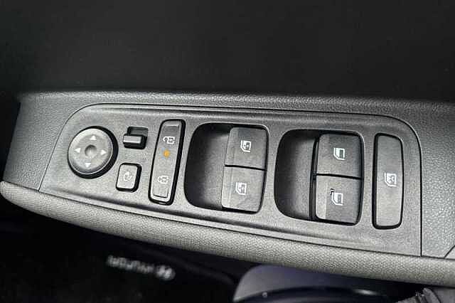 Hyundai INSTER Long Range 49kWh 02 SUV 5dr Electric Auto (115 ps)