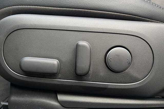 Hyundai IONIQ 5 84kWh Premium Hatchback 5dr Electric Auto (228 ps) Green