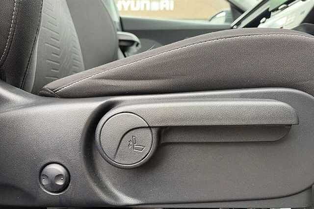 Hyundai KONA 65.4kWh Advance SUV 5dr Electric Auto (218 ps)