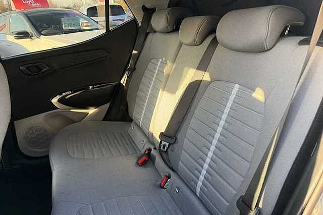 Hyundai I10 1.0 Premium Hatchback 5dr Petrol Manual Euro 6 (s/s) (67 ps) Blue