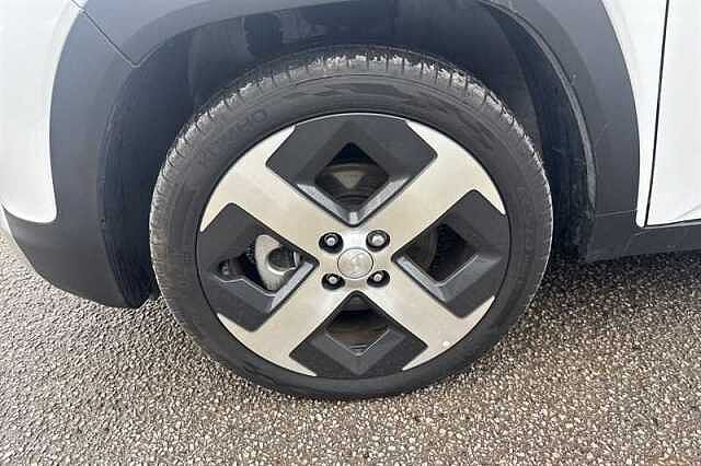 Hyundai INSTER Long Range 49kWh 02 SUV 5dr Electric Auto (115 ps) White