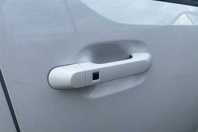 Hyundai INSTER Long Range 49kWh 02 SUV 5dr Electric Auto (115 ps) White