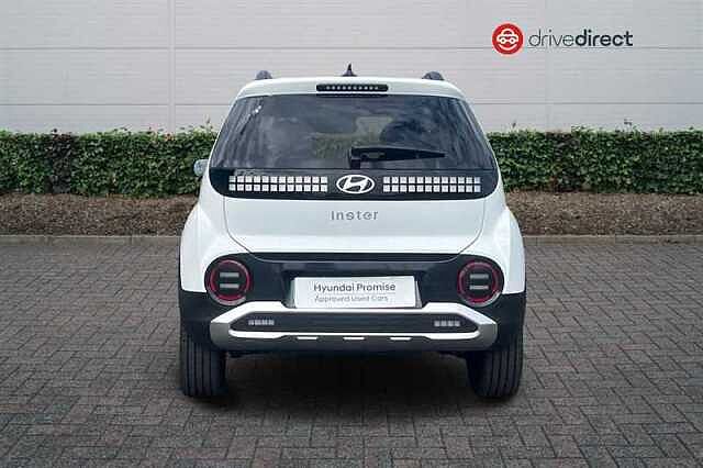 Hyundai INSTER Long Range 49kWh 02 SUV 5dr Electric Auto (115 ps) White