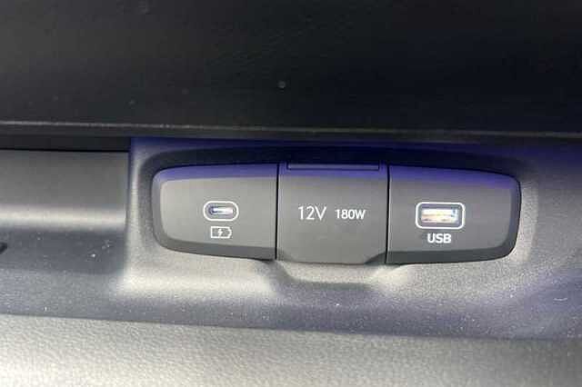 Hyundai INSTER Long Range 49kWh 02 SUV 5dr Electric Auto (115 ps) White