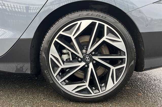 Hyundai IONIQ 6 77.4kWh Ultimate Saloon 4dr Electric Auto (228 ps)