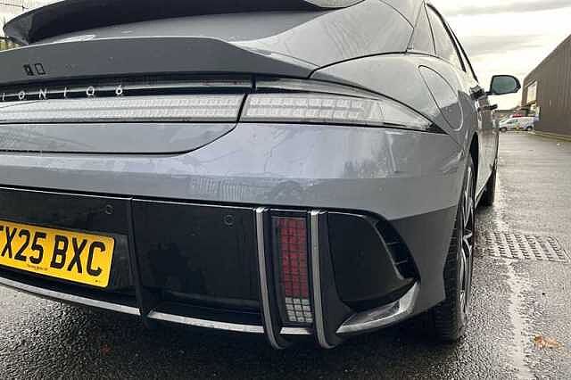 Hyundai IONIQ 6 77.4kWh Ultimate Saloon 4dr Electric Auto (228 ps)